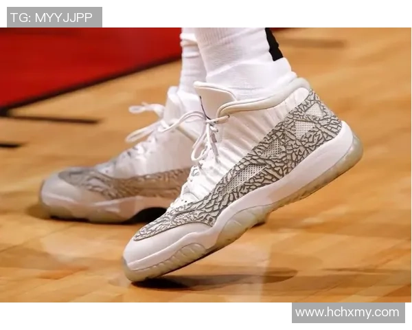 全新款足球鞋球星上脚图展示 快速感受专业球员的运动装备选择